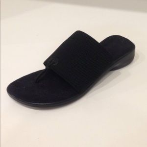 Charlston Black Stretch Thong Style Sandal